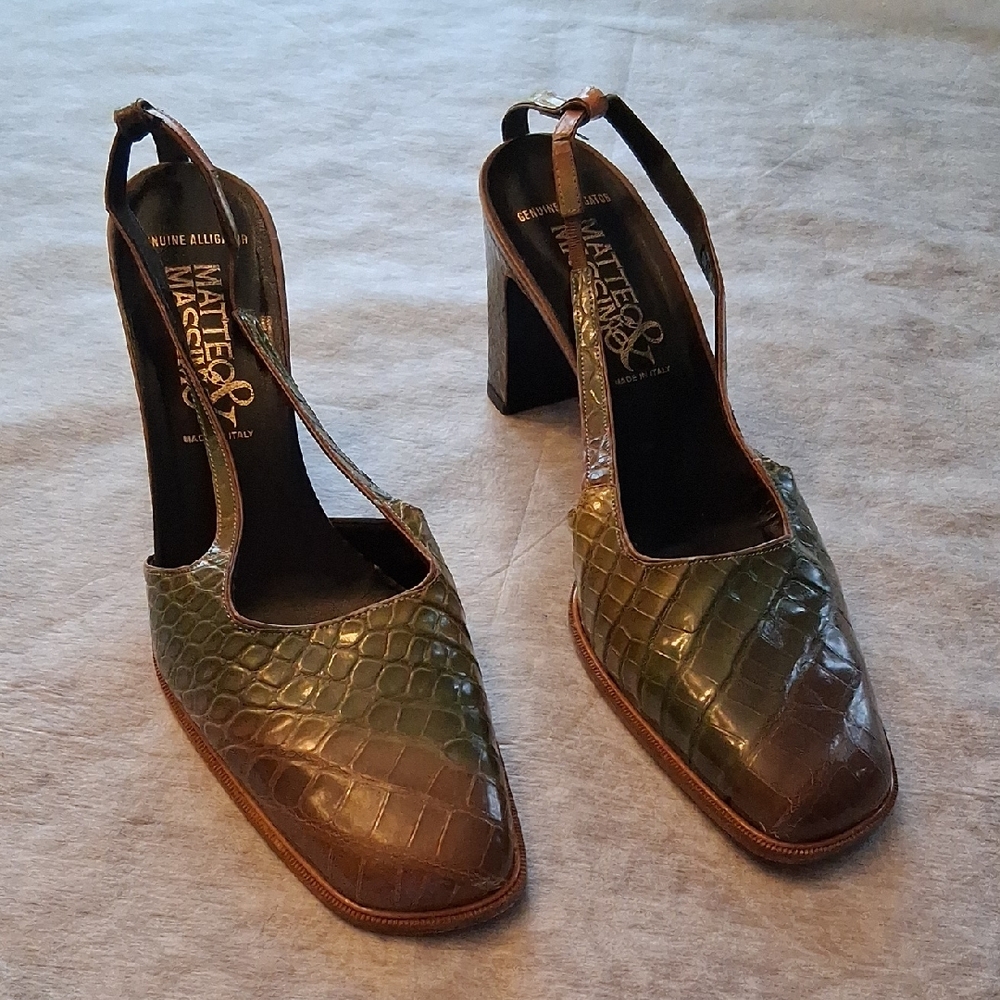 Matteo Massimo Women Genuine Alligator Sling Heels . Size 9.5